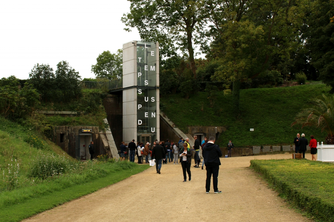 Le Temps Suspendu, Chevalvert